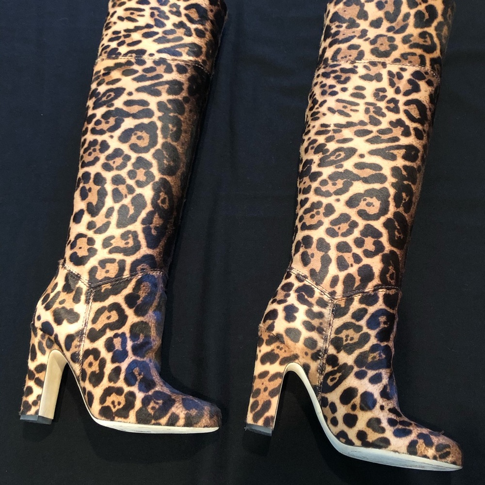 Spectacular Brian Atwood calf hair leopard boots!